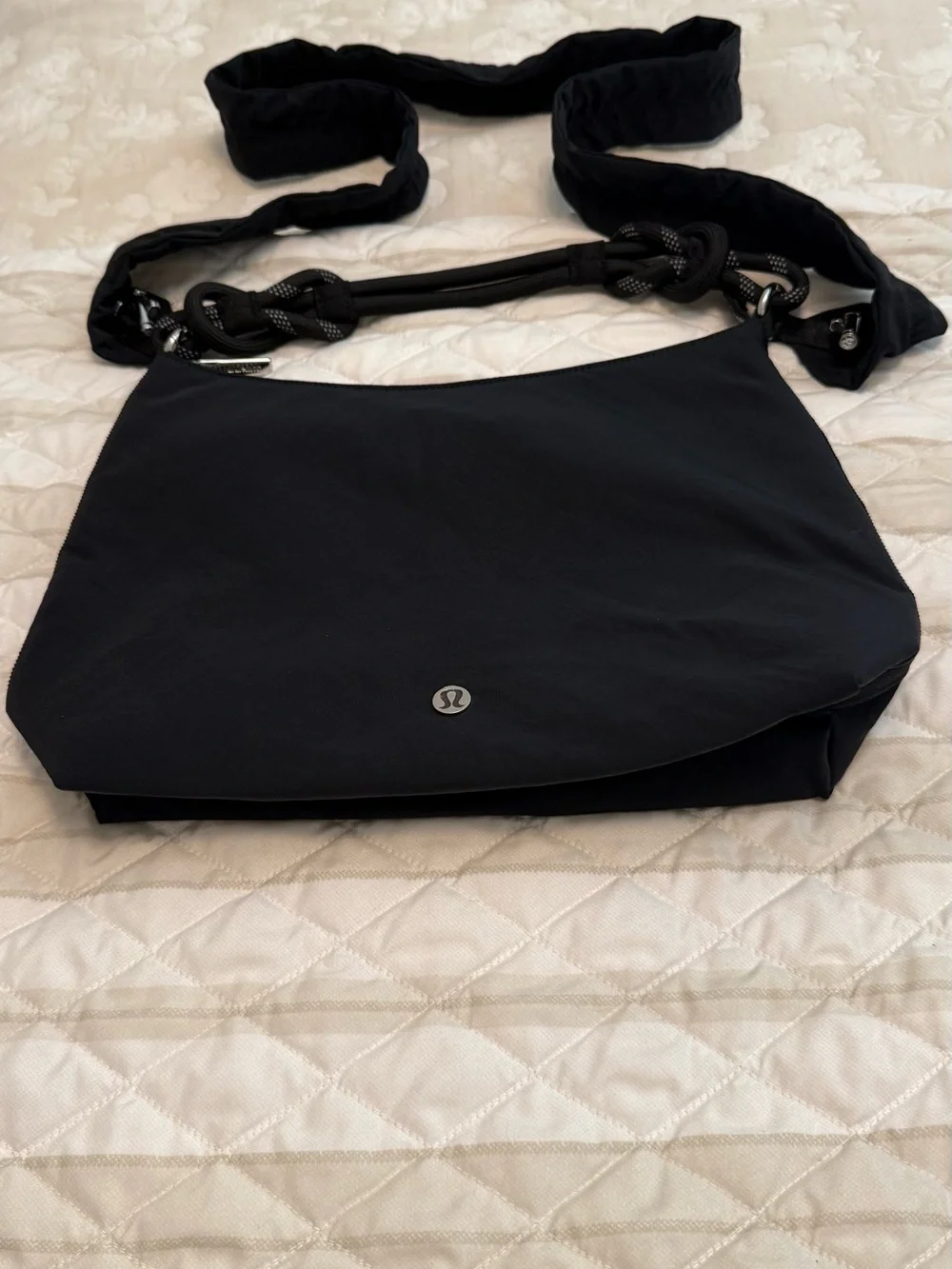 Lululemon Black Rope Crossbody Shoulder Bag Convertible Ruched 6.5